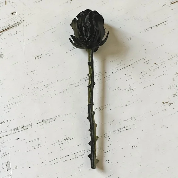 Handcrafted Multicolor Gold-Black Skull Rose (Price for 1) - Picture 12 of 16
